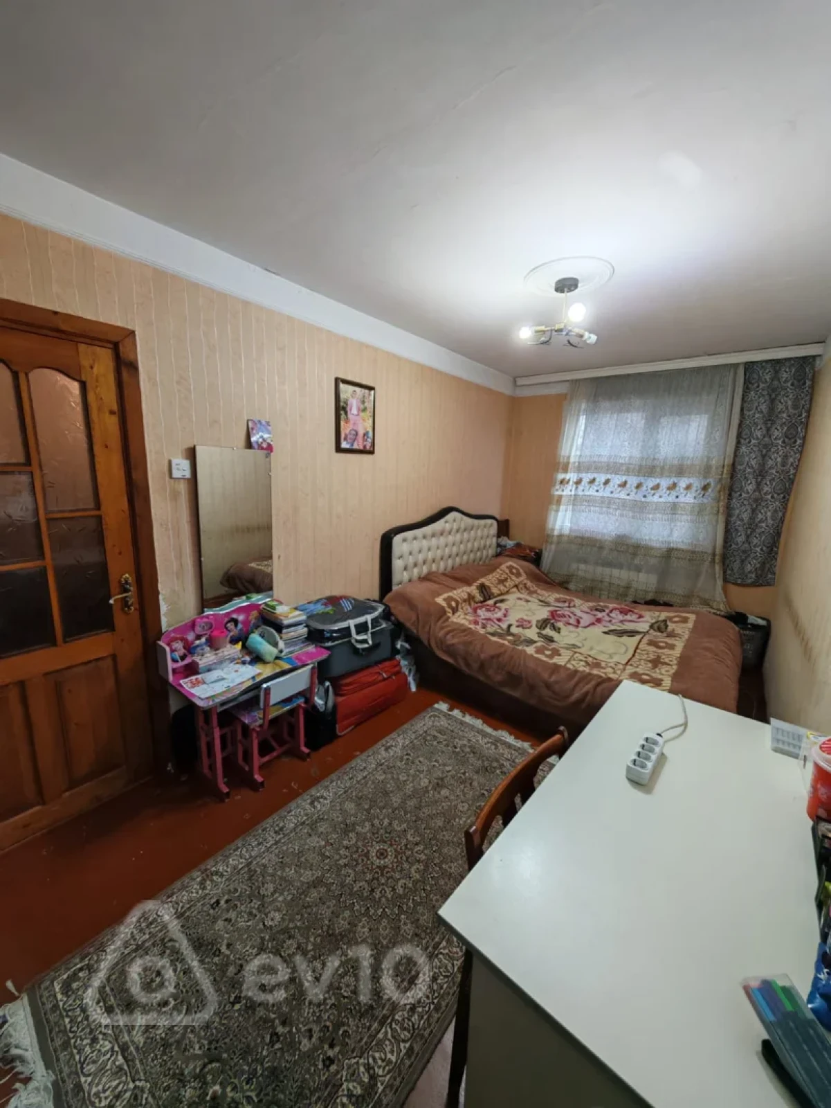 Satılır 2 otaqlı köhnə tikili 48 m²