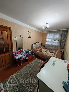 Satılır 2 otaqlı köhnə tikili 48 m²