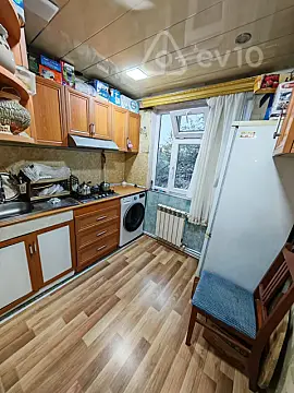 Satılır 2 otaqlı köhnə tikili 48 m²