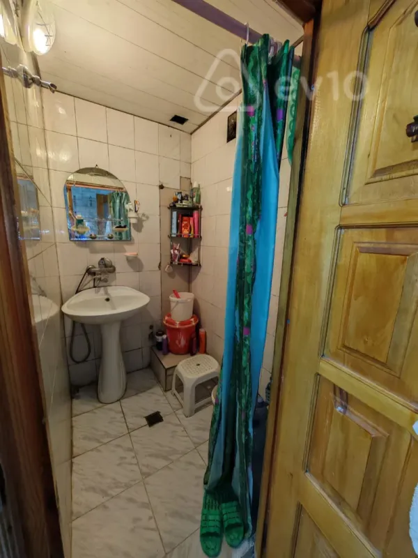 Satılır 2 otaqlı köhnə tikili 48 m²