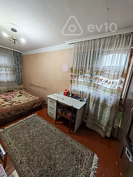 Satılır 2 otaqlı köhnə tikili 48 m²