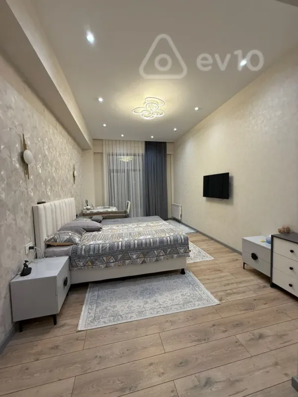 Kirayə verilir 2 otaqlı yeni tikili 90 m²
