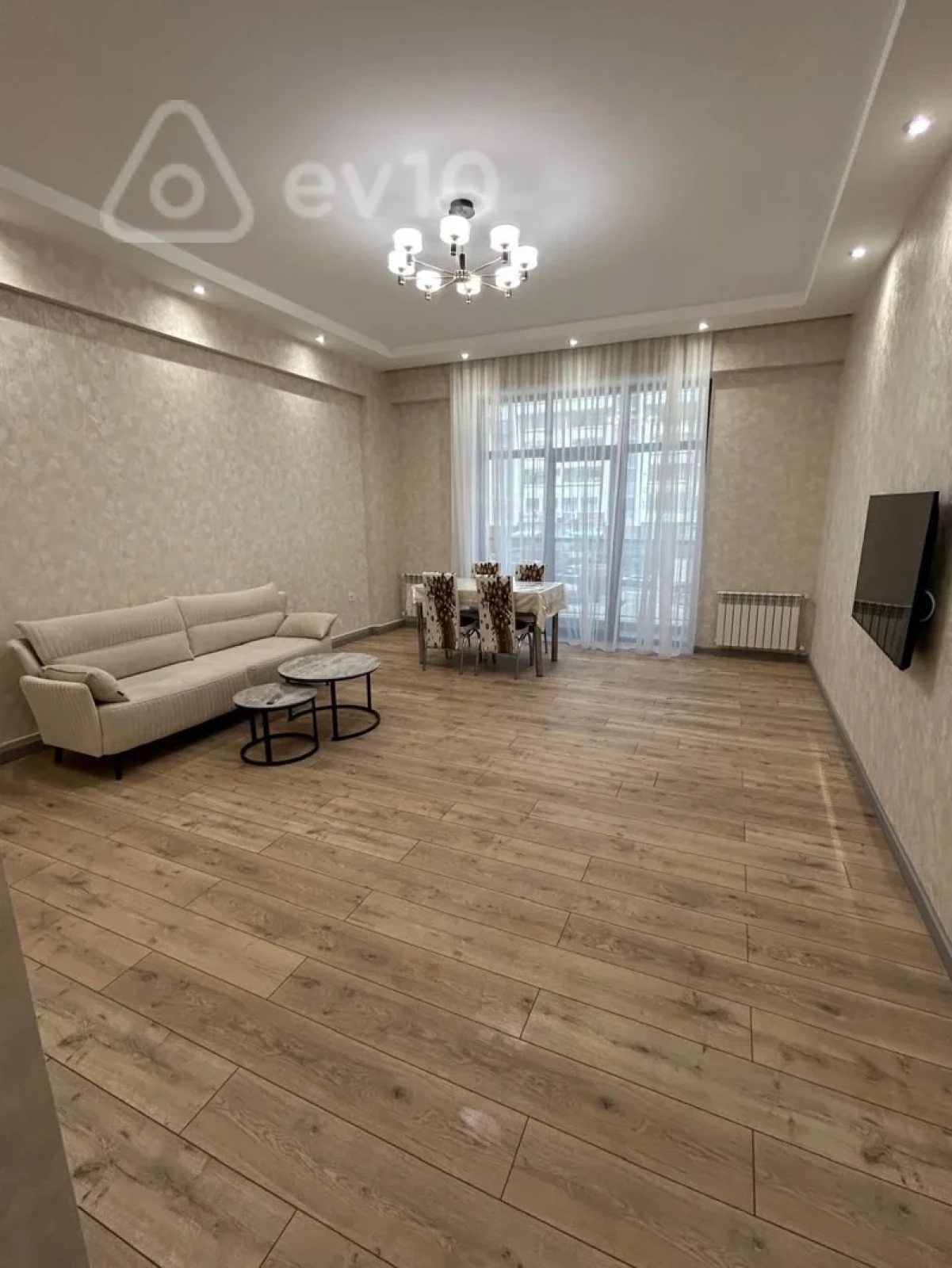 Kirayə verilir 2 otaqlı yeni tikili 90 m²