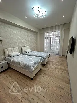 Kirayə verilir 2 otaqlı yeni tikili 90 m²