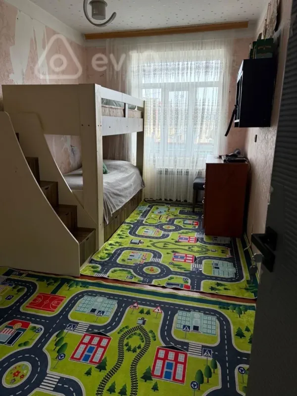 Kirayə verilir 3 otaqlı köhnə tikili 75 m²