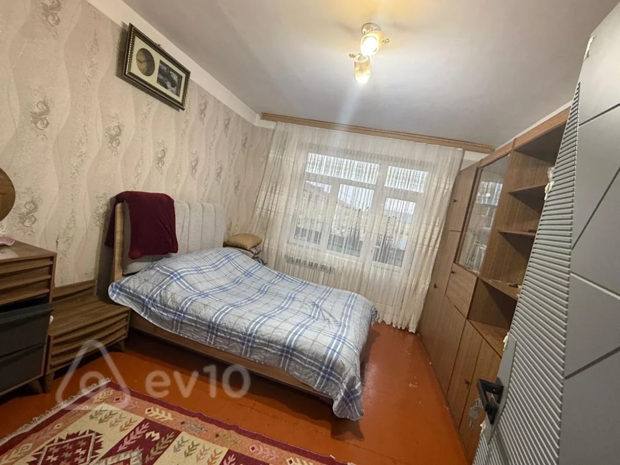 Kirayə verilir 3 otaqlı köhnə tikili 75 m²