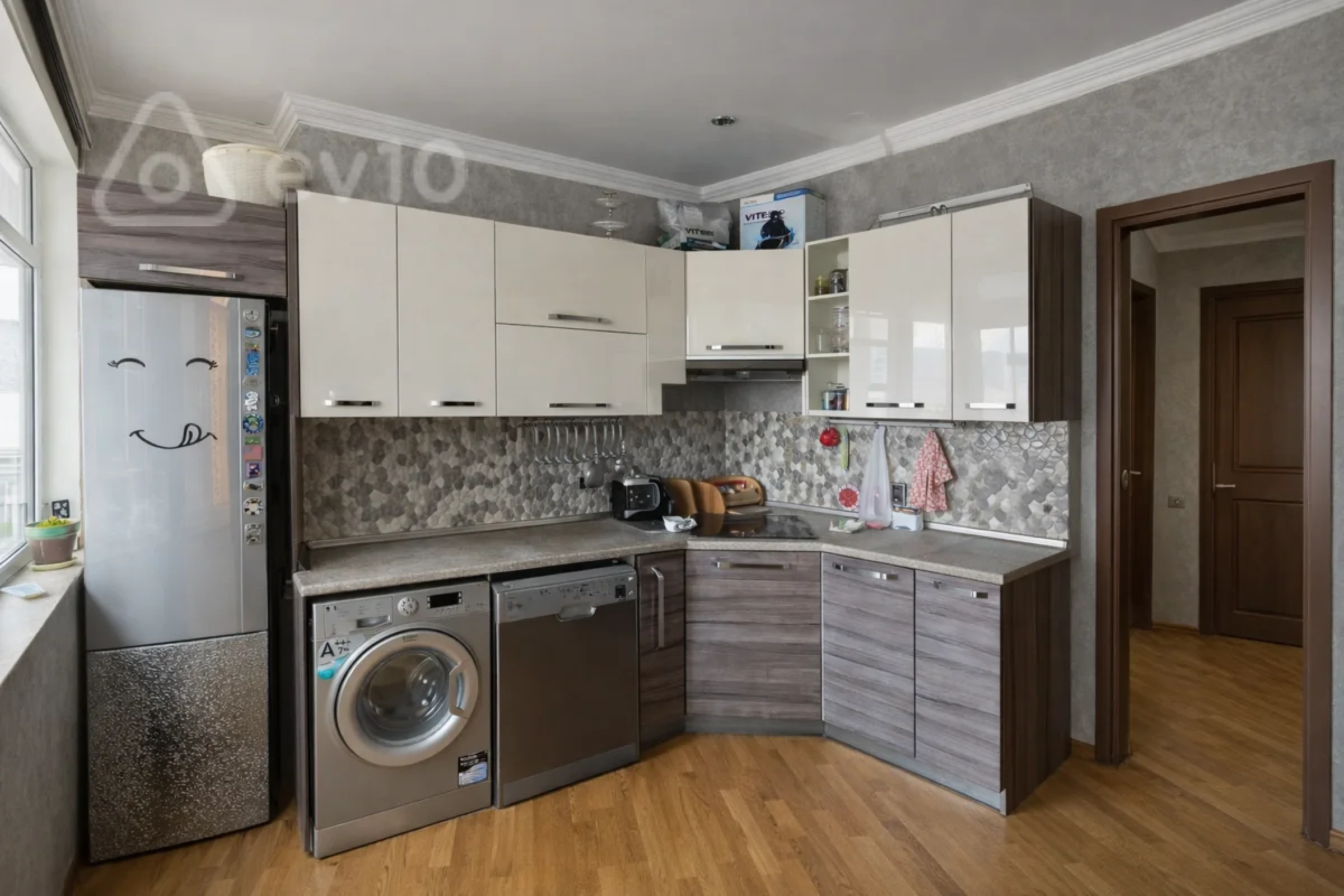 Kirayə verilir 3 otaqlı yeni tikili 150 m²