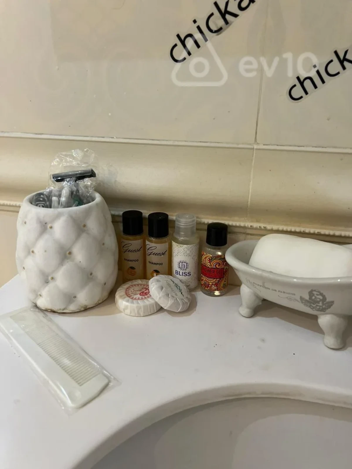 Kirayə verilir 3 otaqlı yeni tikili 150 m²