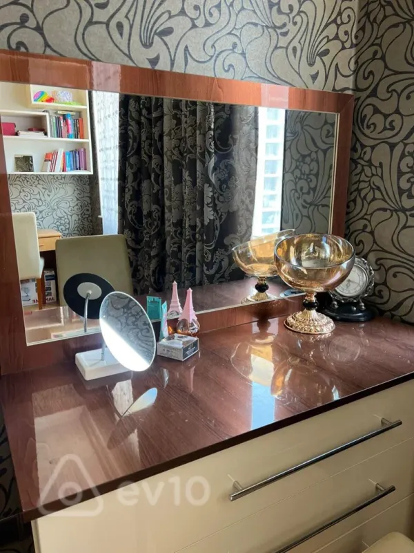 Kirayə verilir 3 otaqlı yeni tikili 150 m²