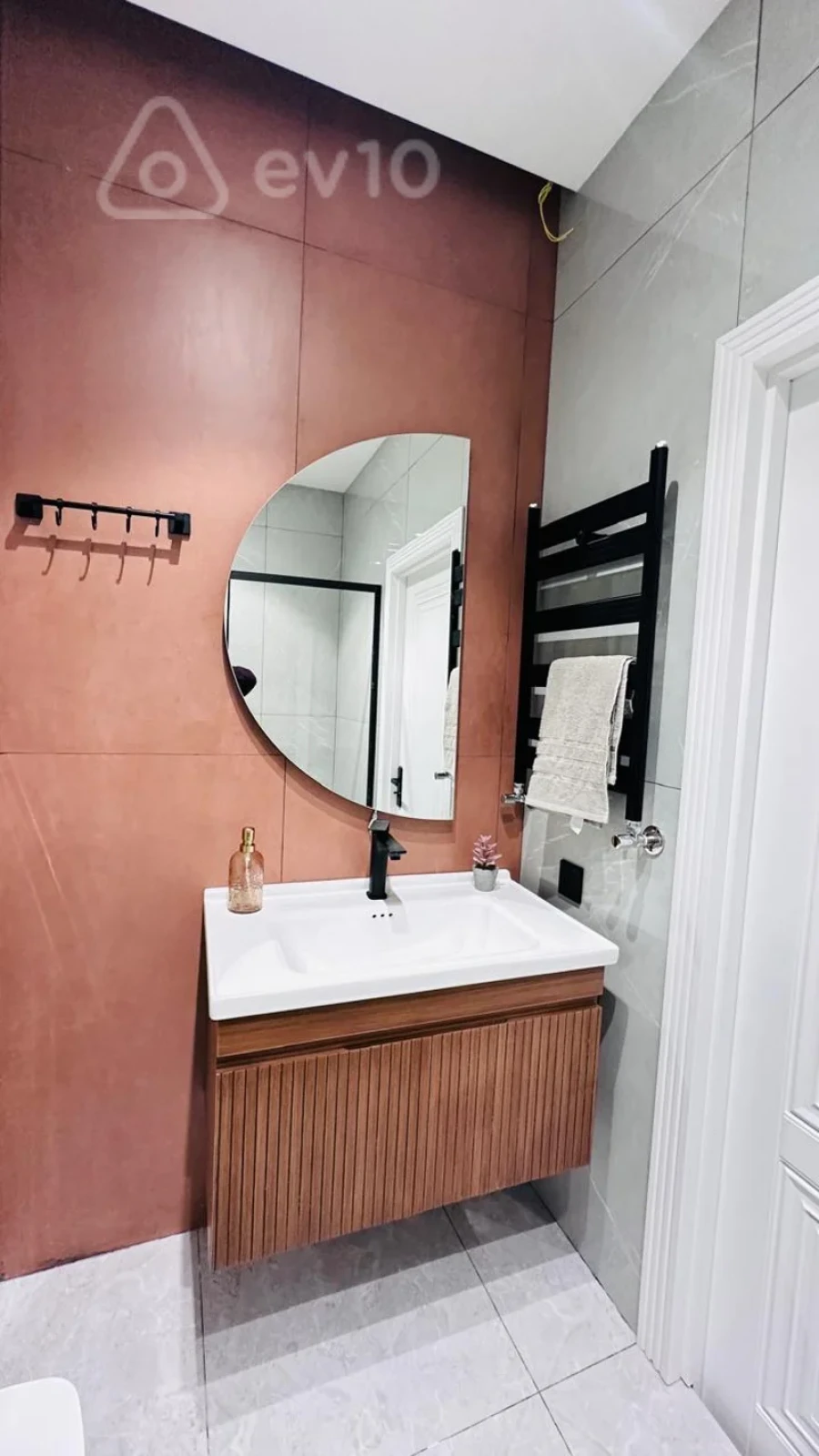 Satılır 3 otaqlı yeni tikili 90 m²