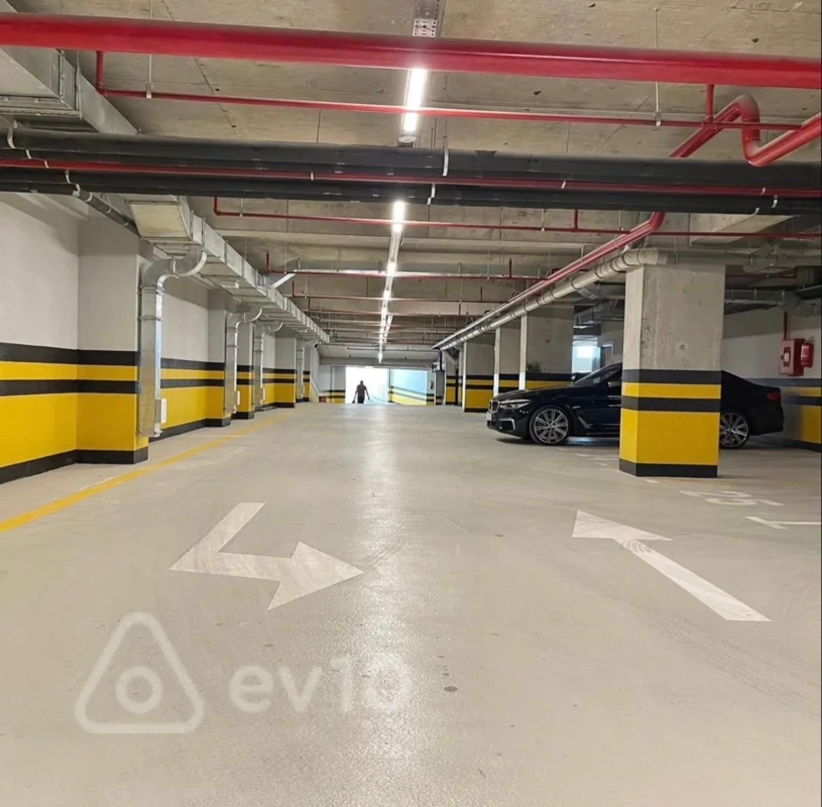 Satılır 3 otaqlı yeni tikili 90 m²