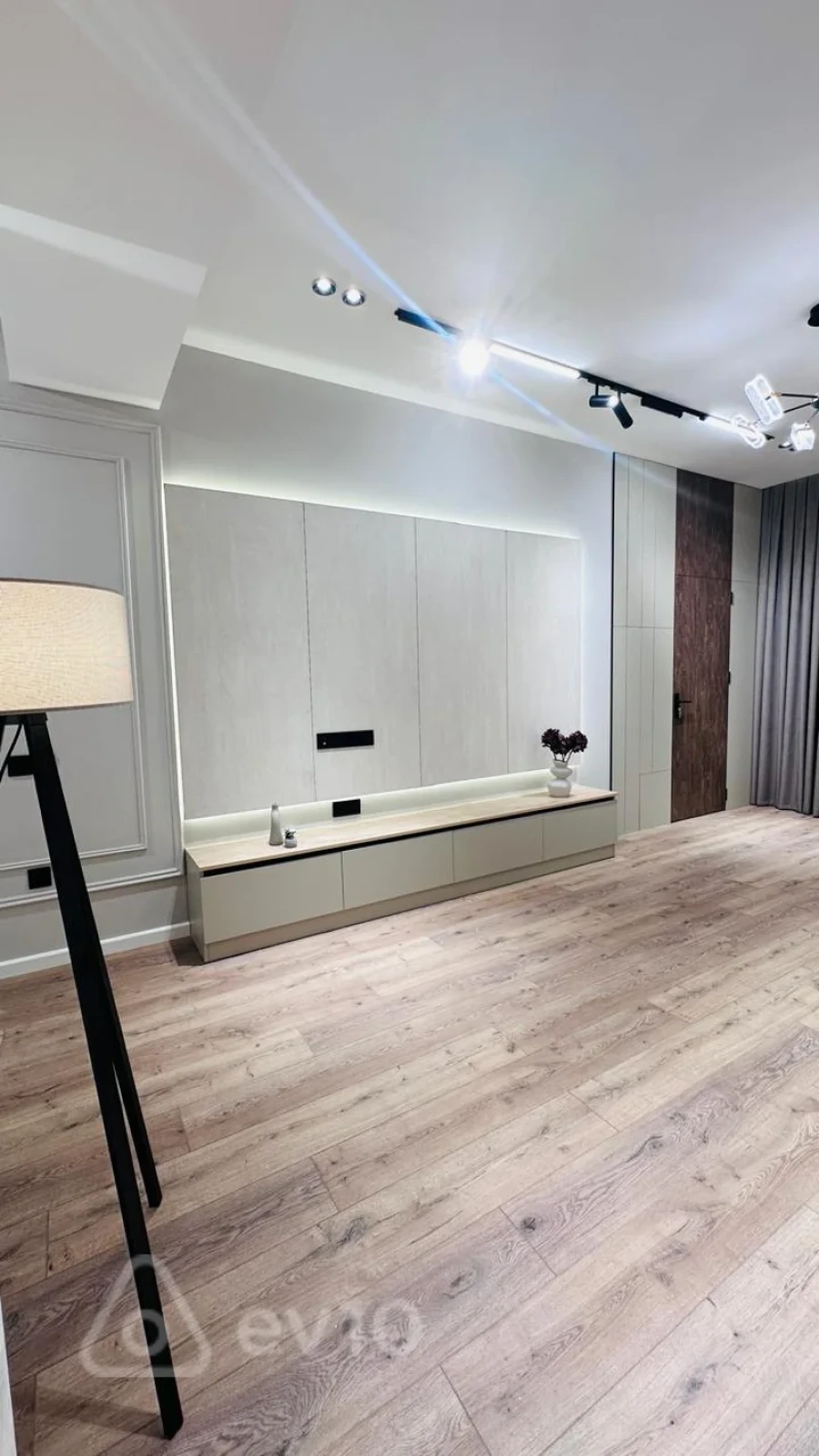 Satılır 3 otaqlı yeni tikili 90 m²