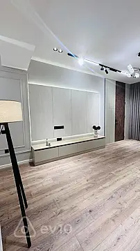 Satılır 3 otaqlı yeni tikili 90 m²