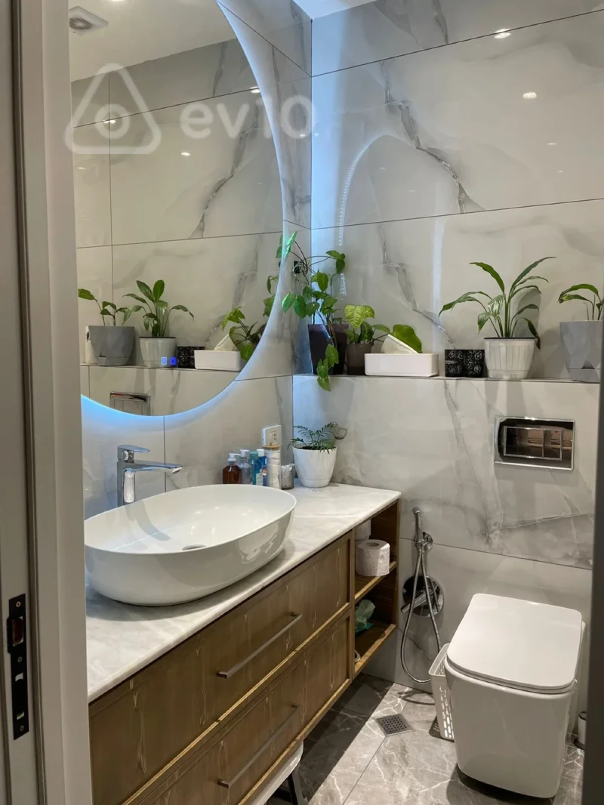 Satılır 3 otaqlı yeni tikili 11015 m²