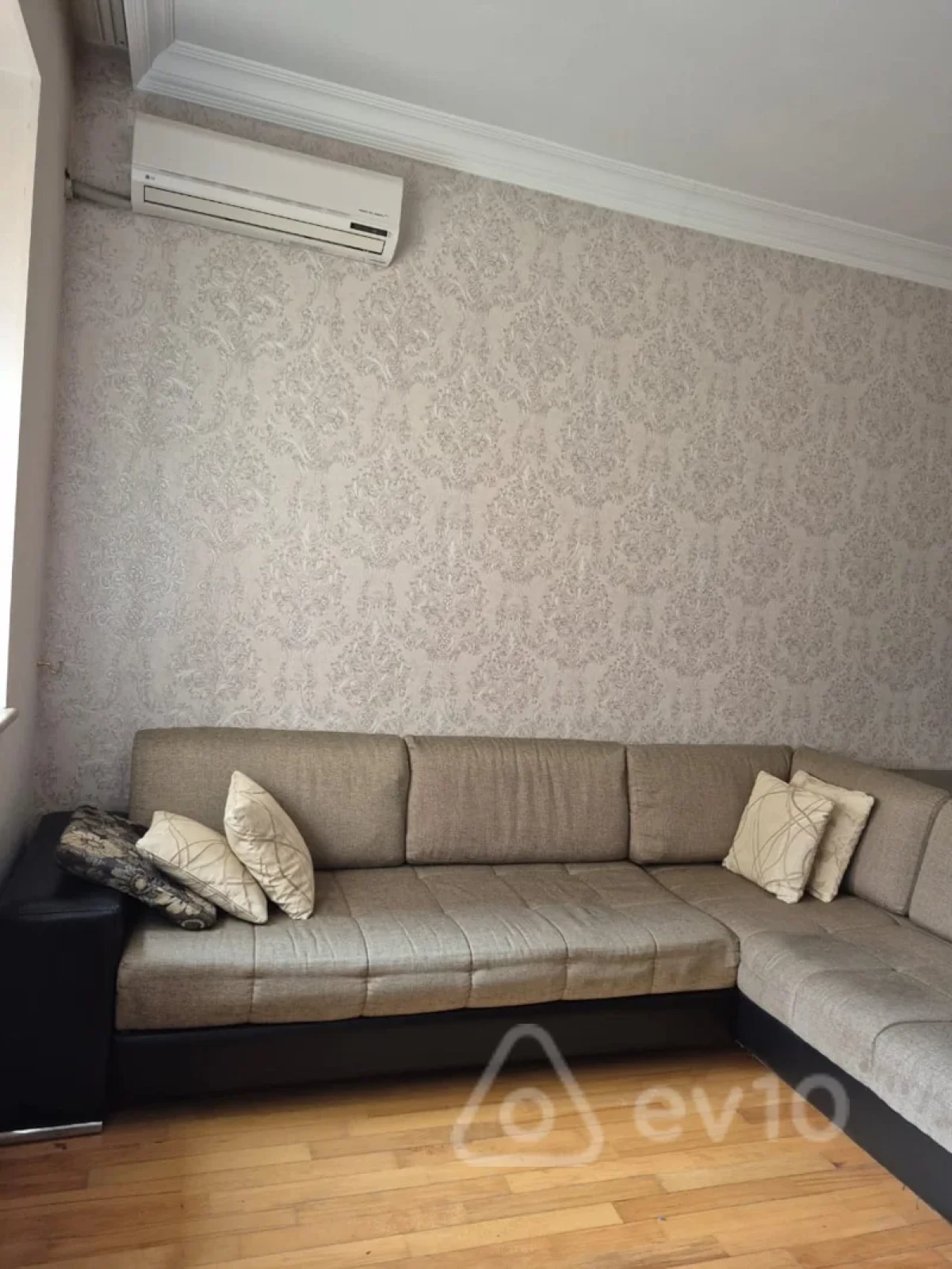 Kirayə verilir 2 otaqlı yeni tikili 80 m²