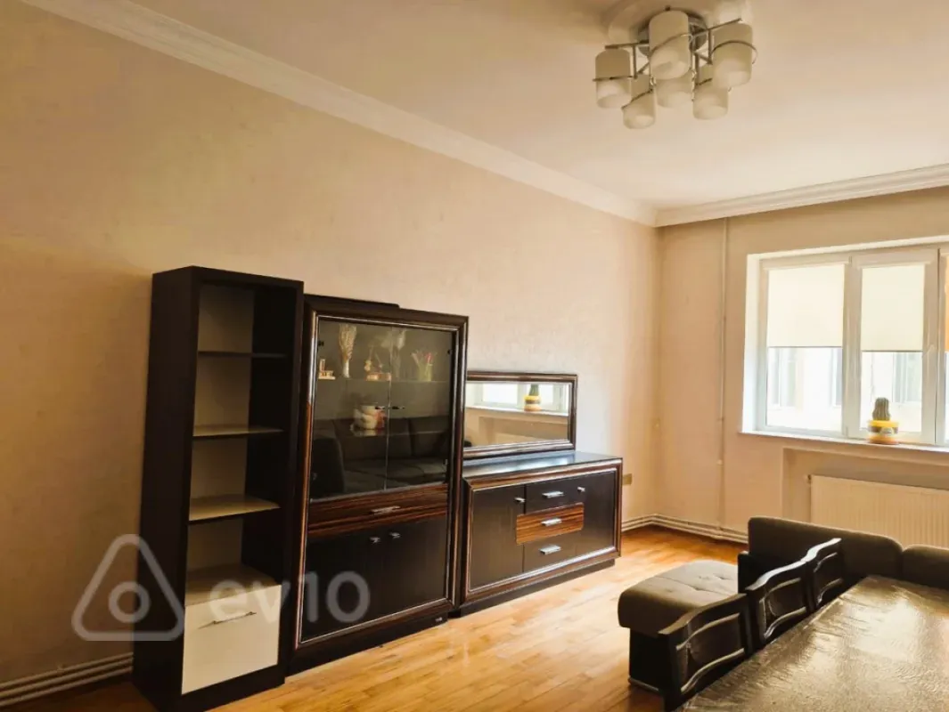 Kirayə verilir 2 otaqlı yeni tikili 80 m²