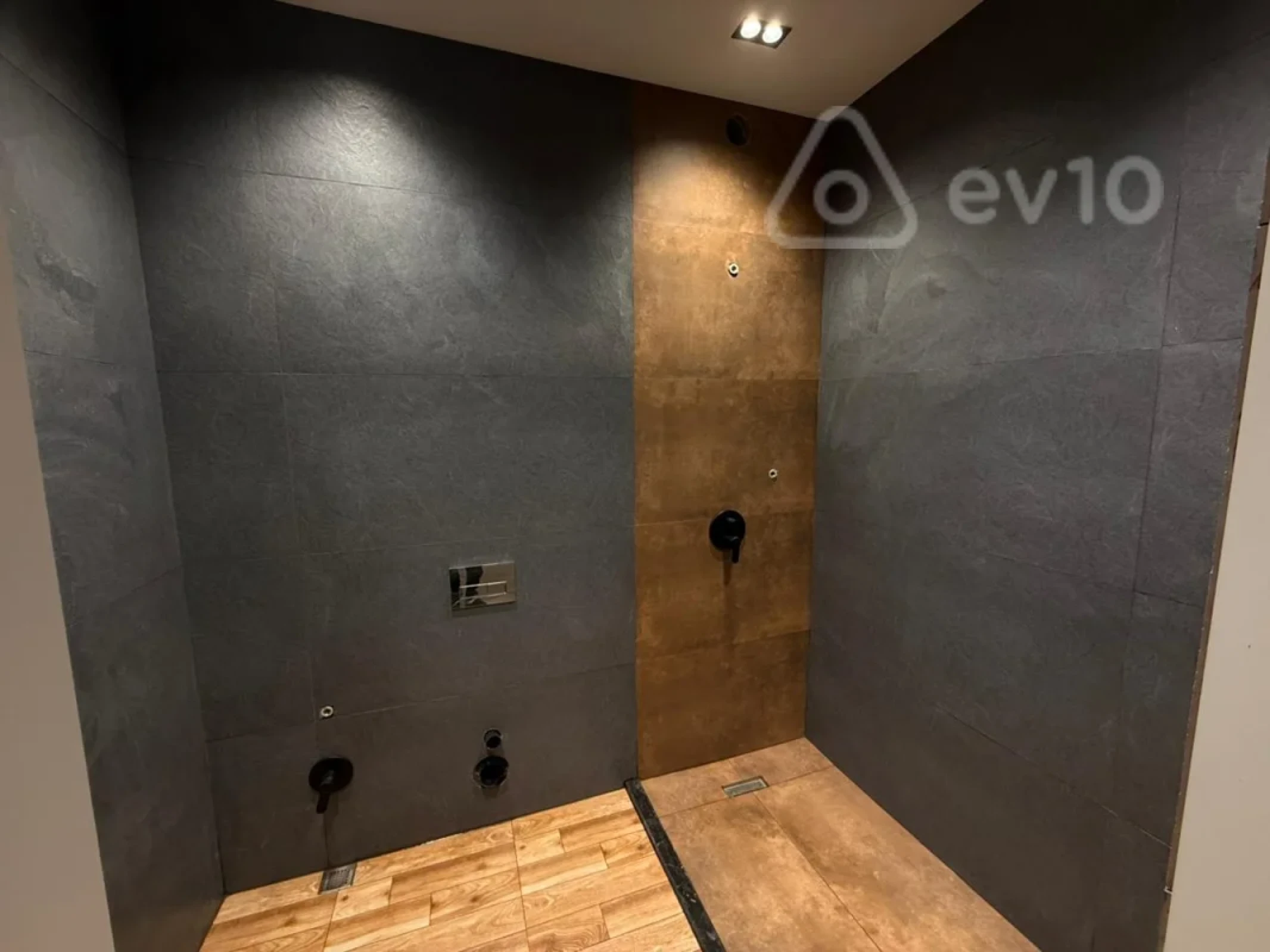 Satılır 6 otaqlı həyət evi 230 m²