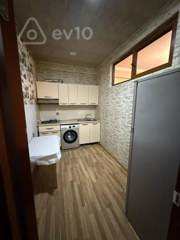 Kirayə verilir 2 otaqlı yeni tikili 65 m²