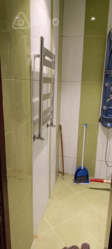 Kirayə verilir 3 otaqlı köhnə tikili 85 m²