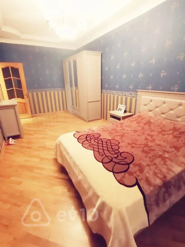 Satılır 3 otaqlı yeni tikili 140 m²