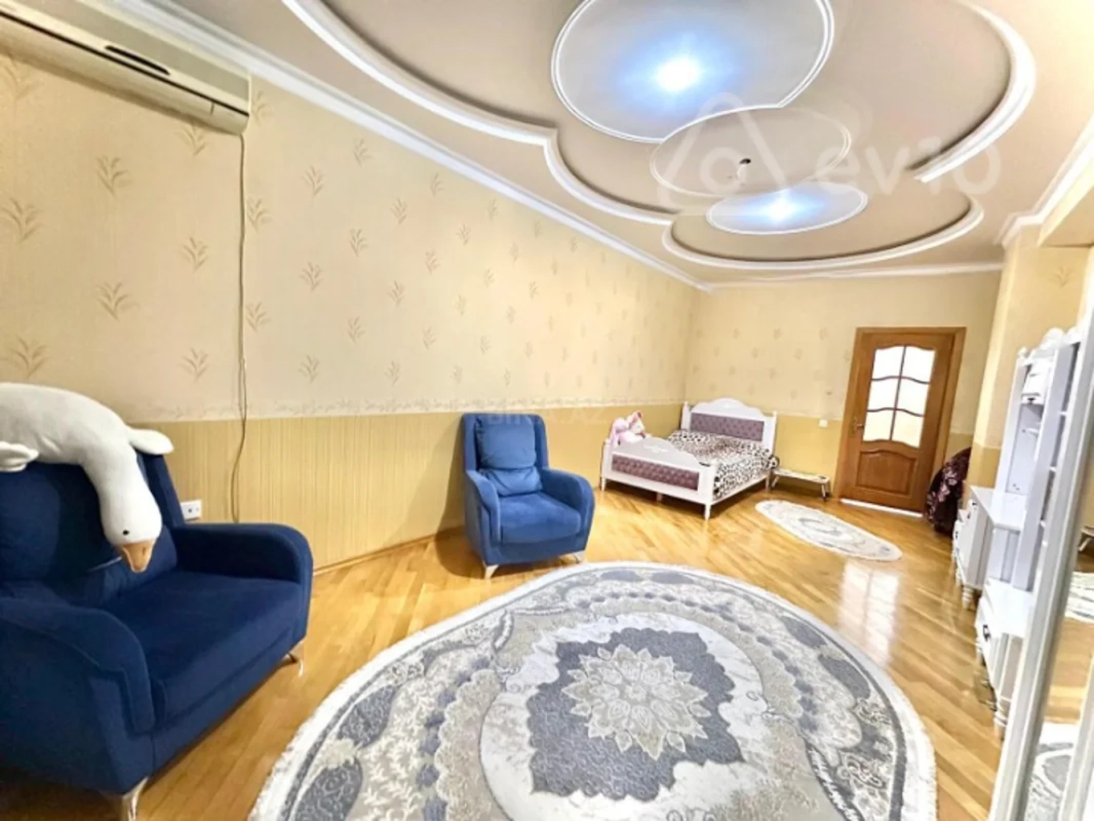 Satılır 3 otaqlı yeni tikili 140 m²