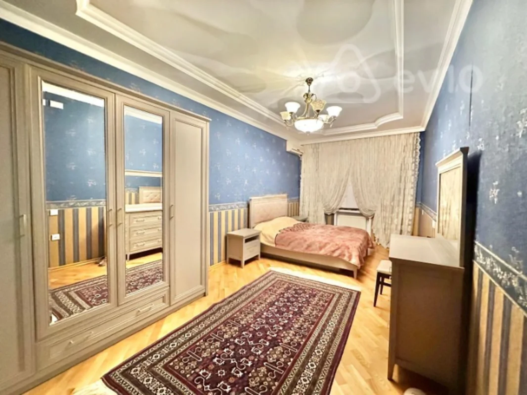 Satılır 3 otaqlı yeni tikili 140 m²