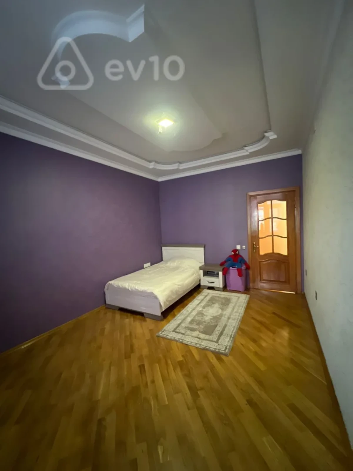 Satılır 3 otaqlı yeni tikili 140 m²
