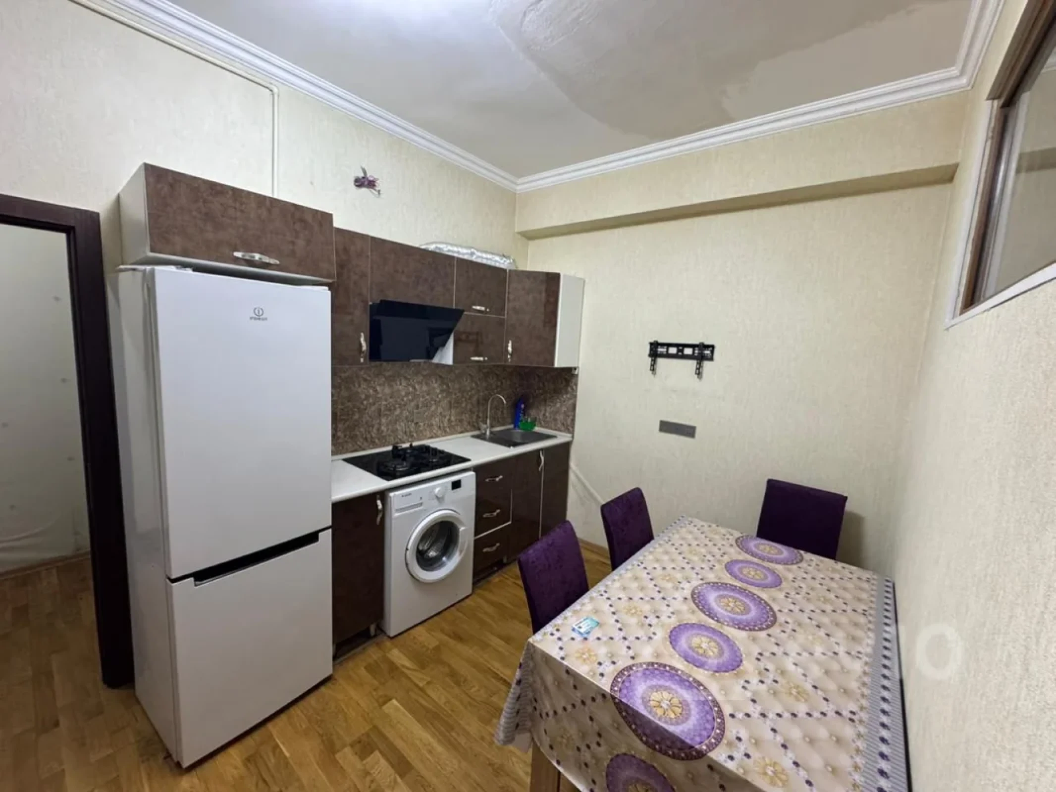 Kirayə verilir 2 otaqlı yeni tikili 45 m²