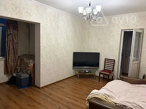Satılır 2 otaqlı köhnə tikili 45 m² — Bakı, Binəqədi 2 otaq 45.00 m²
