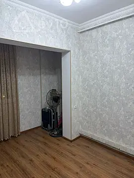 Satılır 2 otaqlı köhnə tikili 45 m²