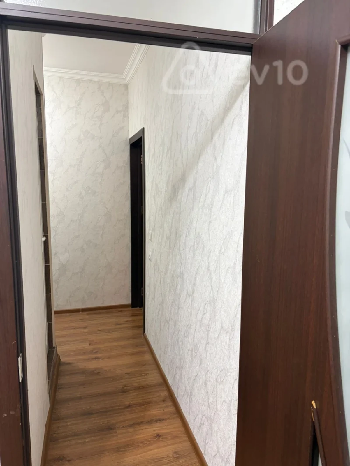 Satılır 2 otaqlı köhnə tikili 45 m²