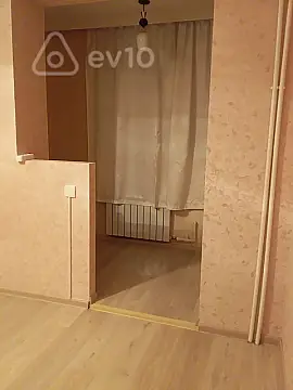 Kirayə verilir 3 otaqlı köhnə tikili 70 m²