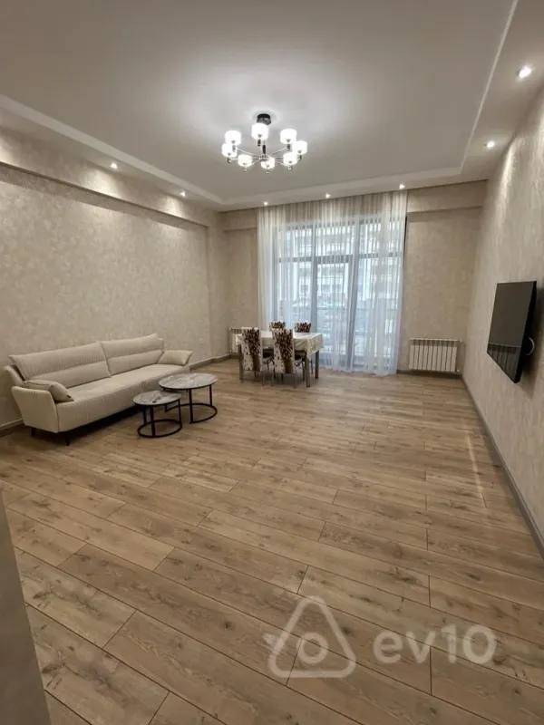 Kirayə verilir 2 otaqlı yeni tikili 91 m²
