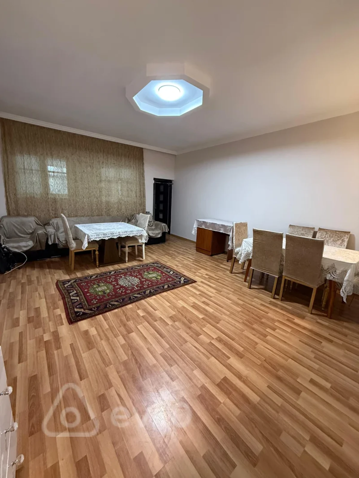 Kirayə verilir 2 otaqlı köhnə tikili 75 m²