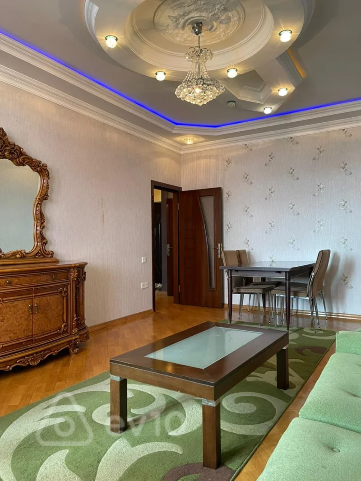 Kirayə verilir 2 otaqlı yeni tikili 100 m²