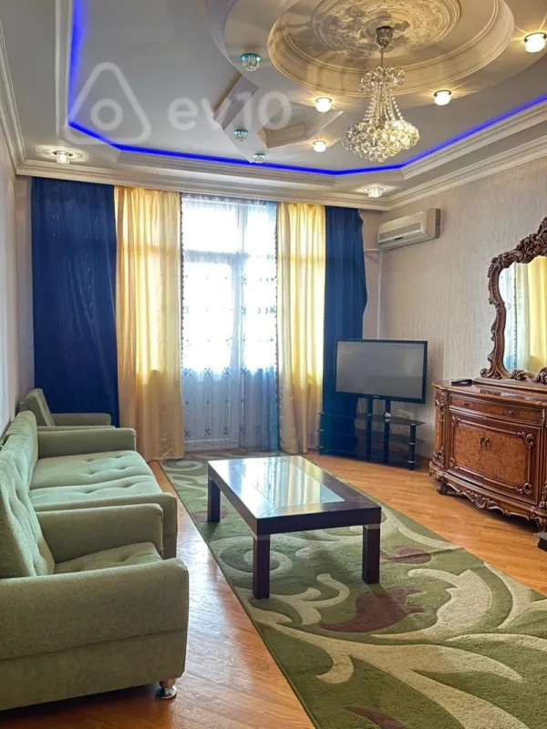 Kirayə verilir 2 otaqlı yeni tikili 100 m²