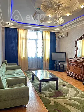 Kirayə verilir 2 otaqlı yeni tikili 100 m²