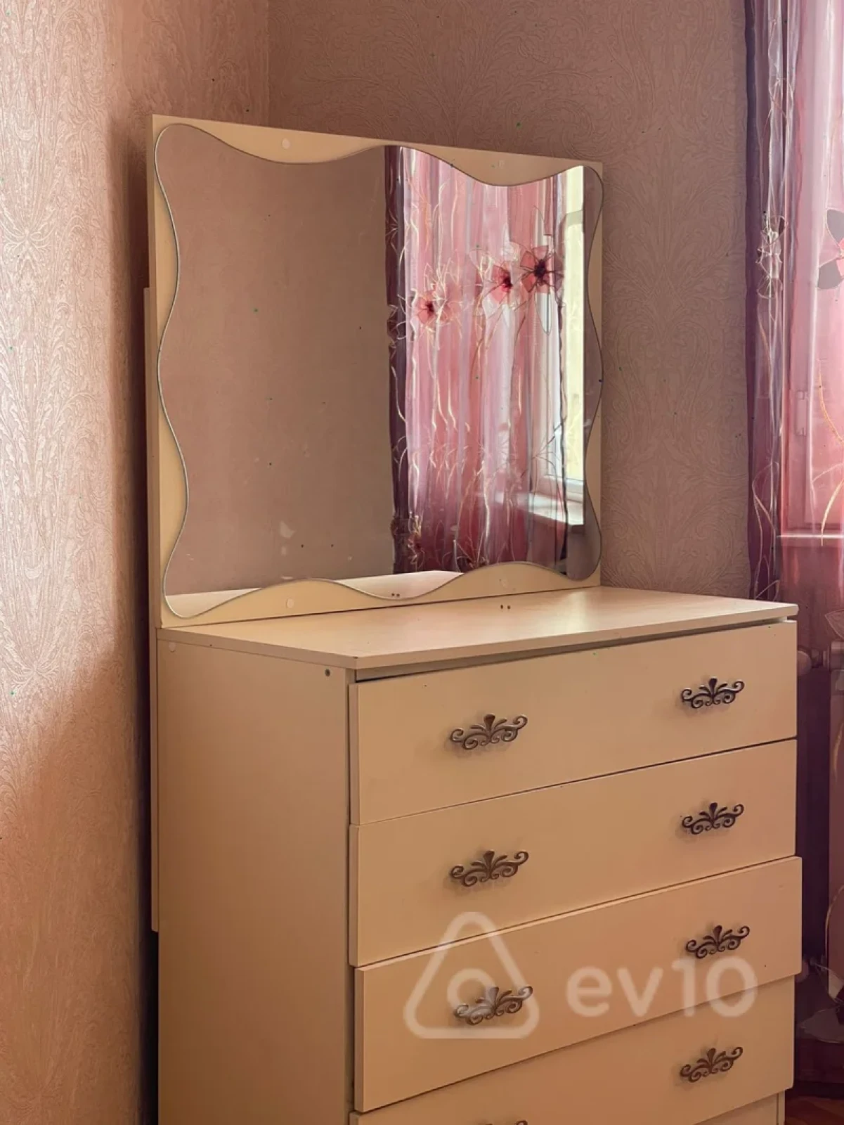 Kirayə verilir 2 otaqlı yeni tikili 100 m²