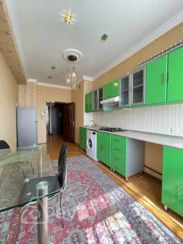 Kirayə verilir 2 otaqlı yeni tikili 100 m²