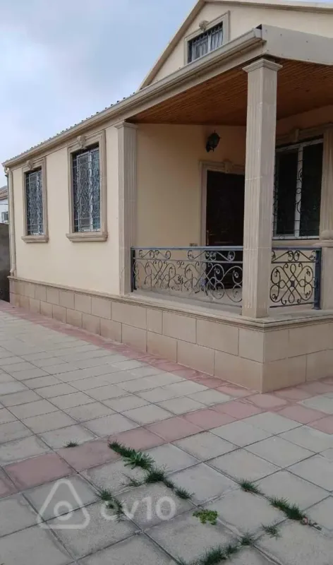 Satılır 4 otaqlı həyət evi 160 m²