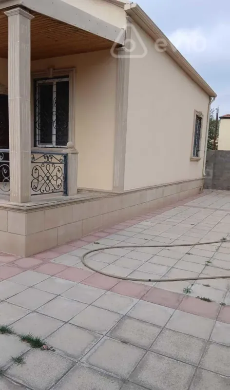 Satılır 4 otaqlı həyət evi 160 m²