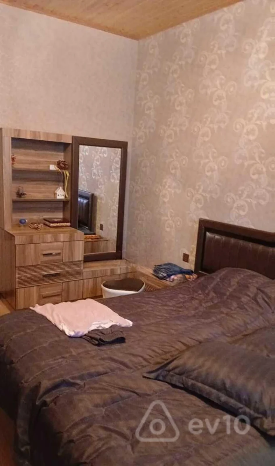 Satılır 4 otaqlı həyət evi 160 m²