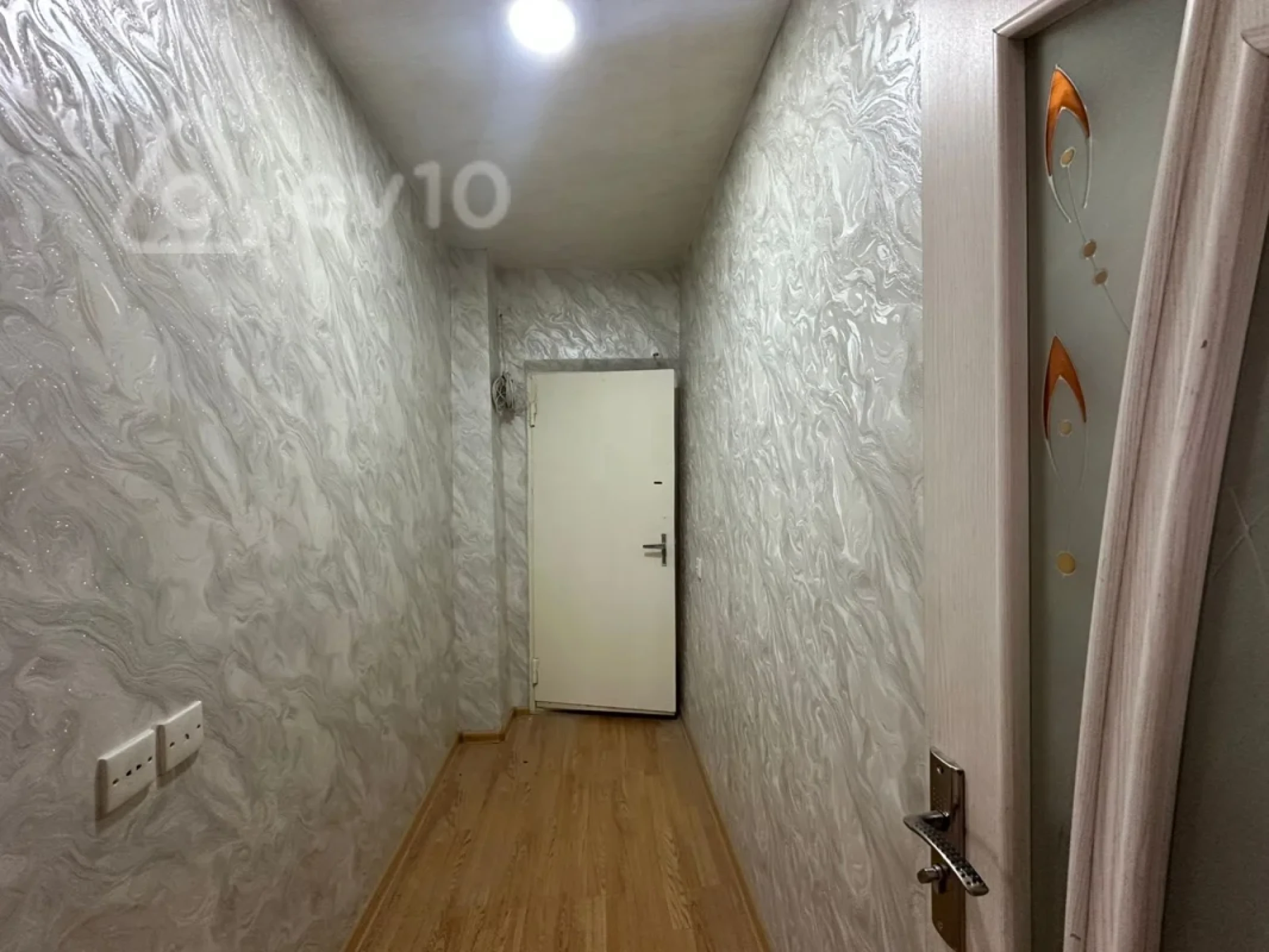 Satılır 1 otaqlı köhnə tikili 45 m²