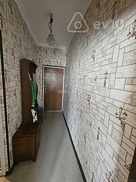 Satılır 1 otaqlı köhnə tikili 40 m²