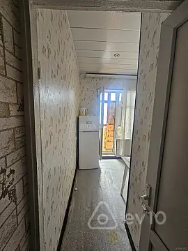 Satılır 1 otaqlı köhnə tikili 40 m²