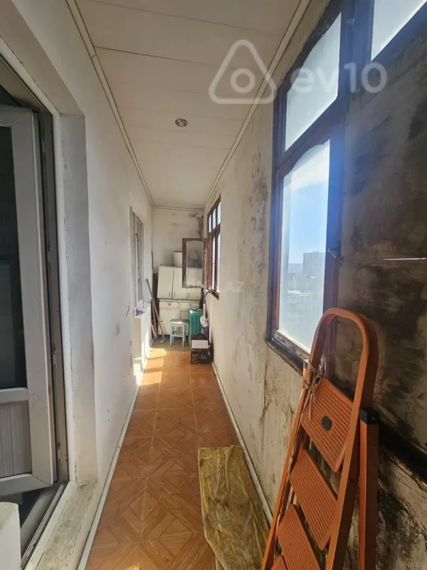 Satılır 1 otaqlı köhnə tikili 40 m²