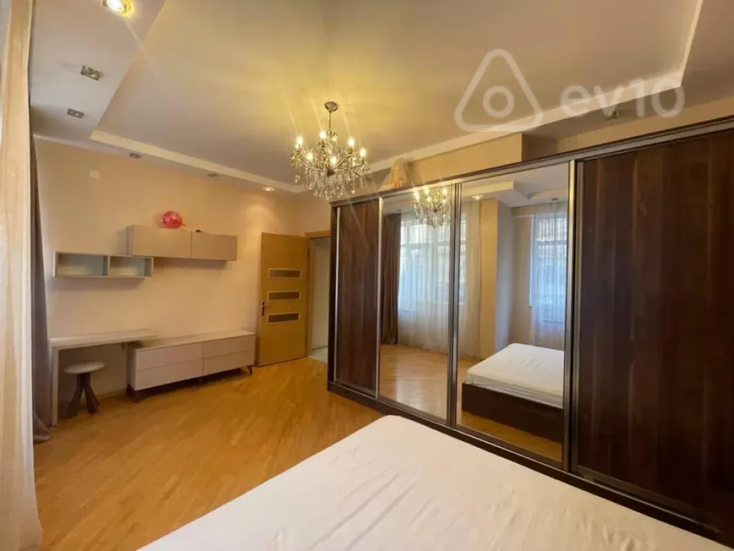 Kirayə verilir 3 otaqlı yeni tikili 80 m²