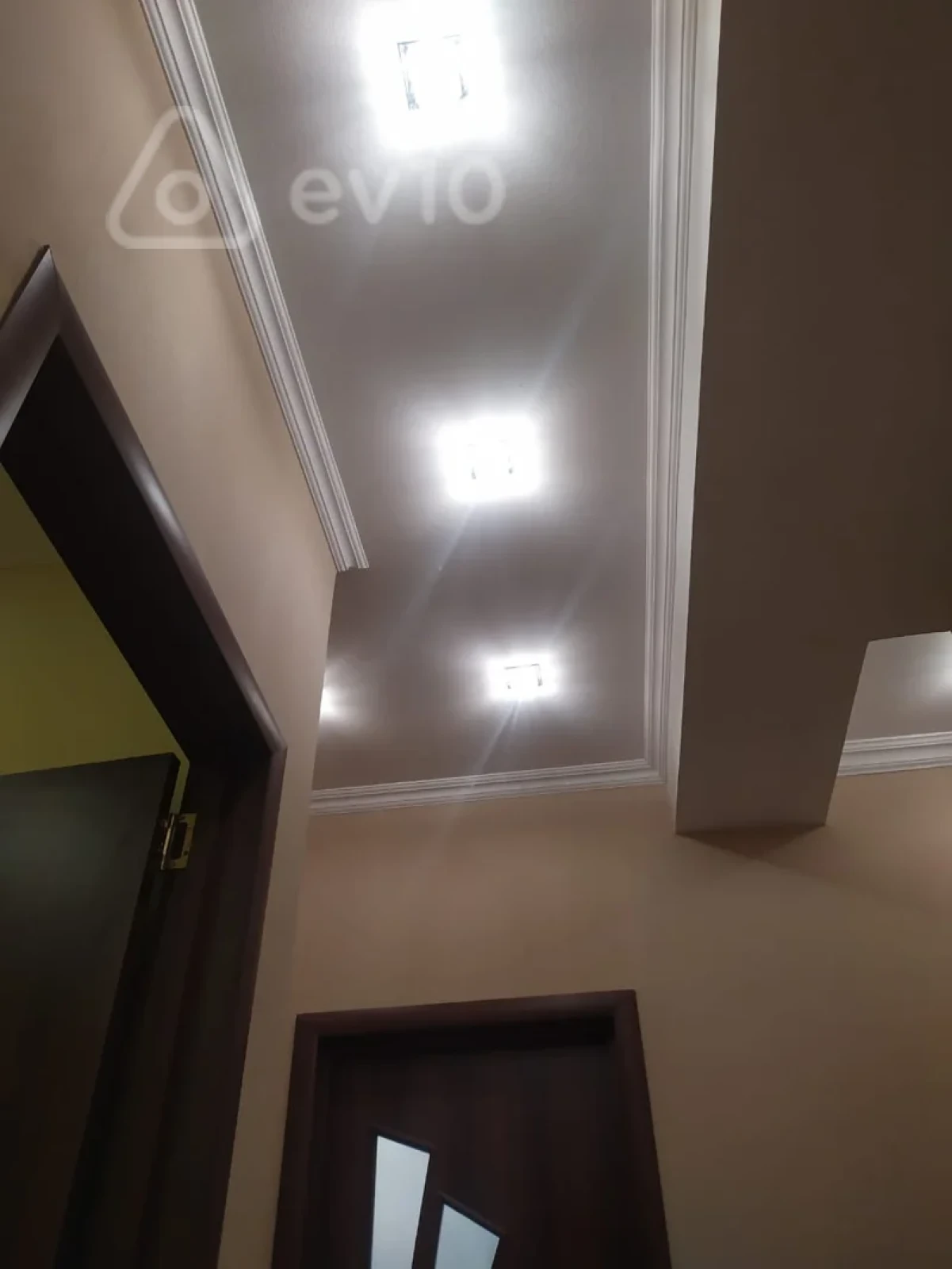 Kirayə verilir 2 otaqlı yeni tikili 75 m²