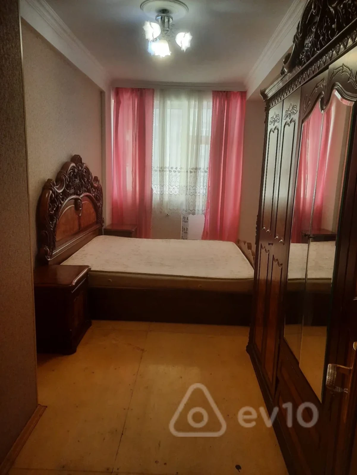 Kirayə verilir 2 otaqlı yeni tikili 75 m²