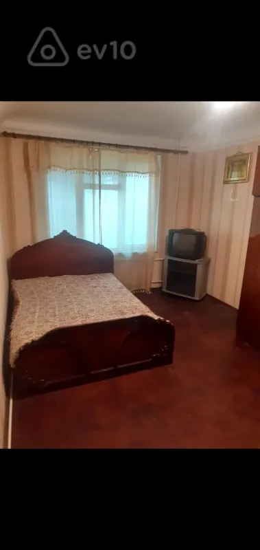 Kirayə verilir 1 otaqlı köhnə tikili 42 m²